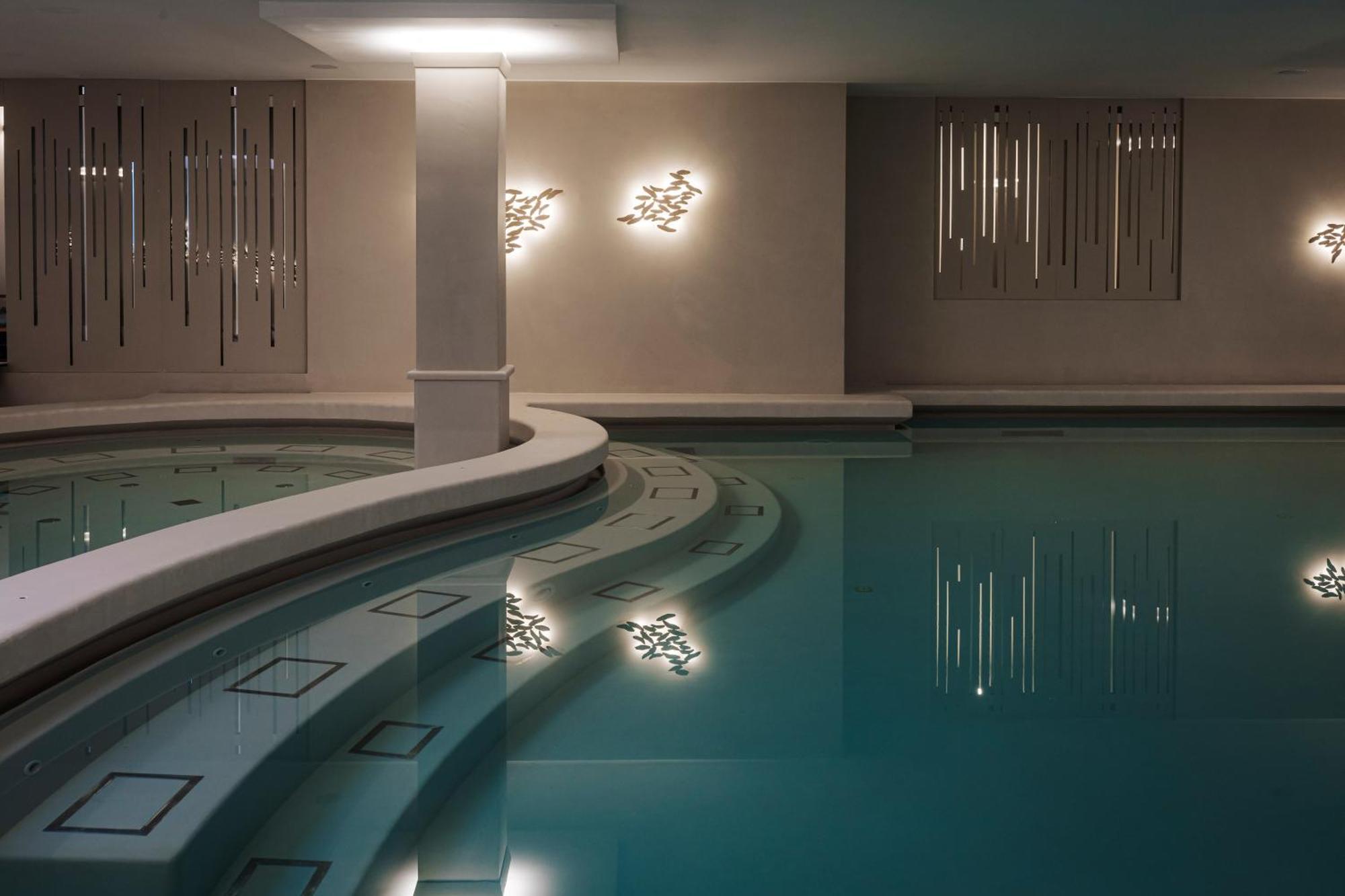 Hotel Slatina Superior ロガシュカ・スラティナ エクステリア 写真