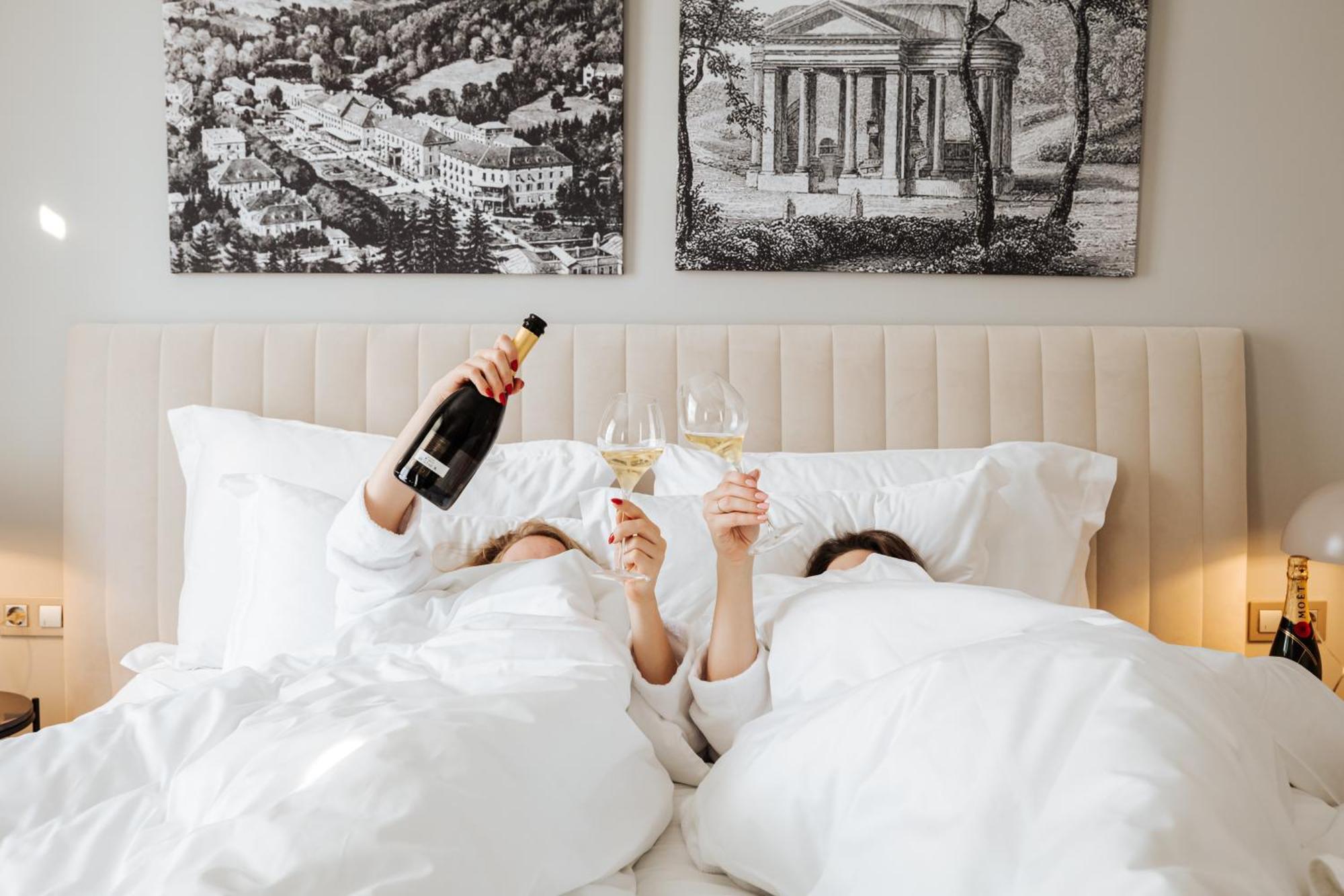 Hotel Slatina Superior ロガシュカ・スラティナ エクステリア 写真