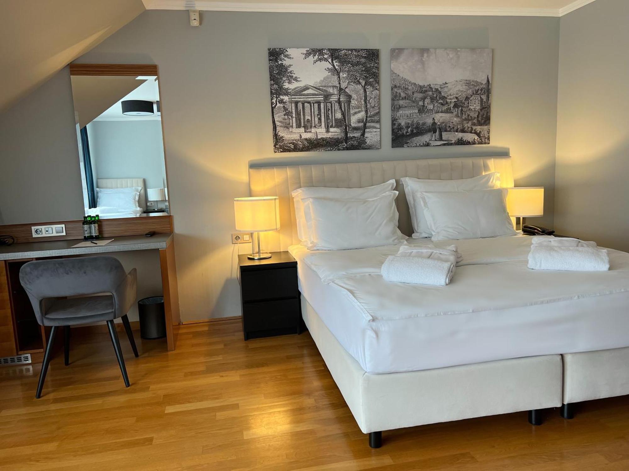 Hotel Slatina Superior ロガシュカ・スラティナ 部屋 写真